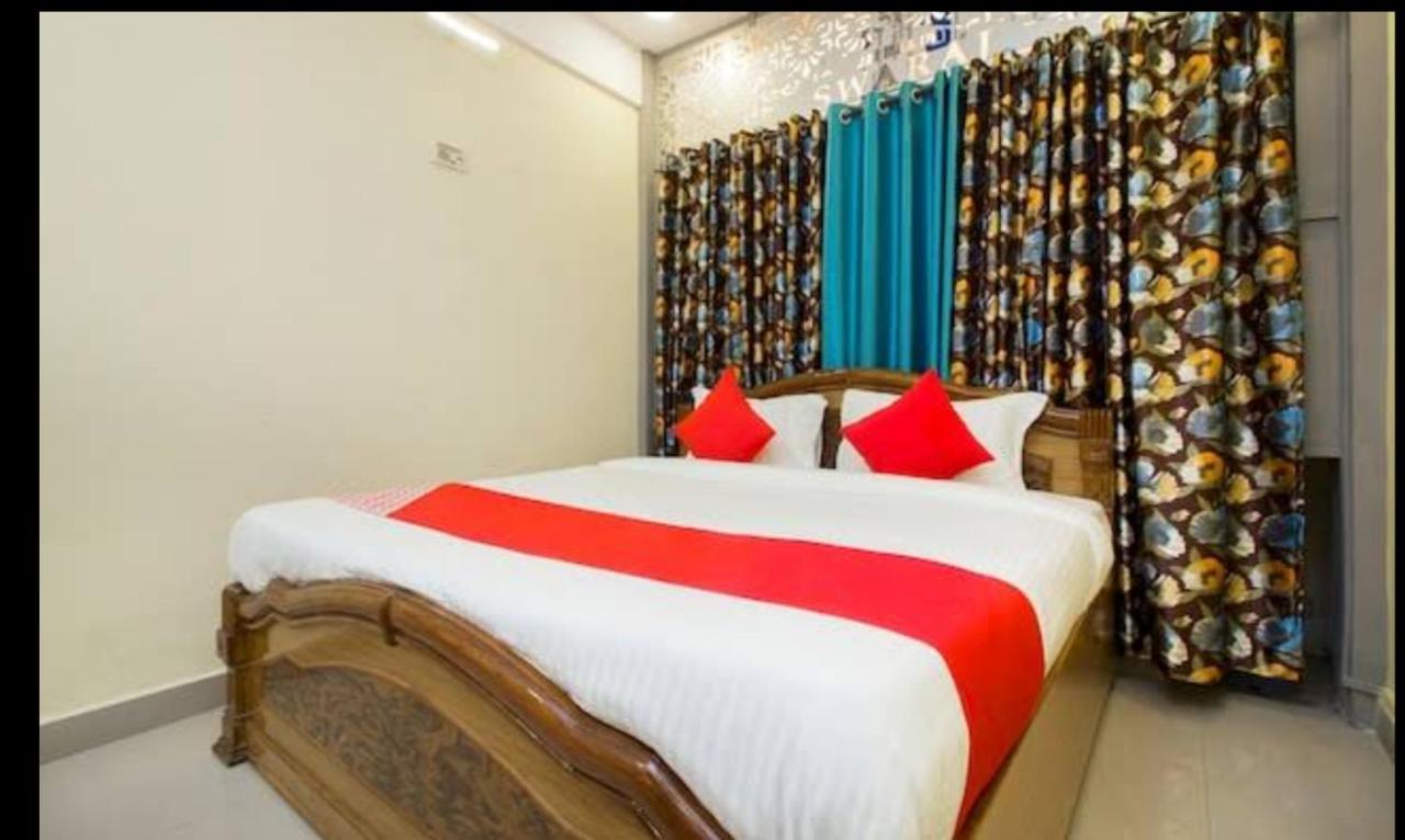 Hotel Swaraj Logde Panvel Exterior photo